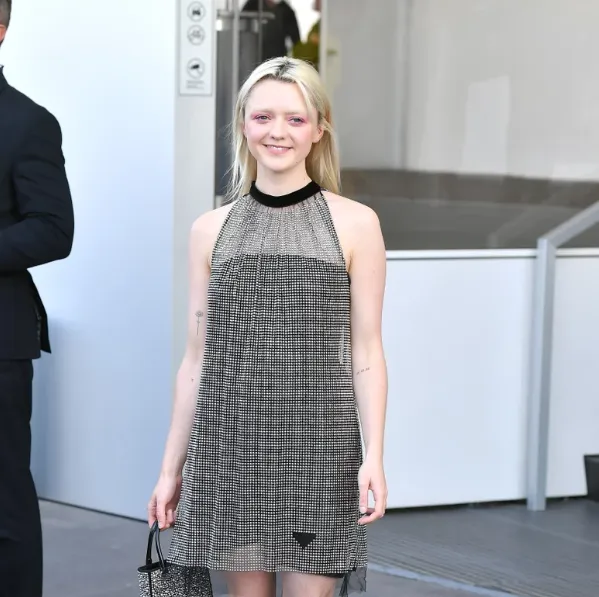 Maisie Williams Height, Age, Net Worth, Relationship, Career & More