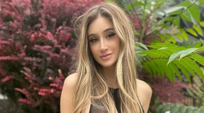 Bronwin Aurora Age, Net Worth, Height, Relationship, Career, Family & Full Biography