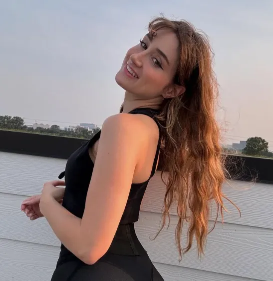 Bronwin Aurora Age, Net Worth, Height, Relationship, Career, Family & Full Biography