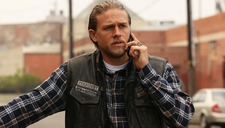 charlie hunnam height