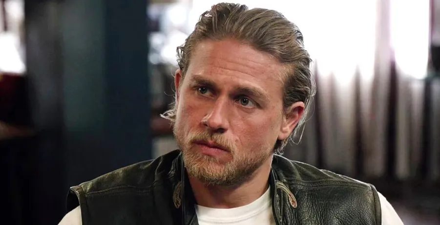 charlie hunnam height