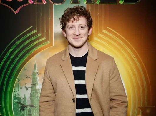 Ethan Slater Height, Age, Net Worth, Relationship, Career, Family & More